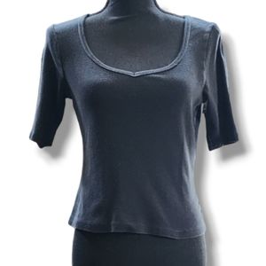 Chazzz Short Sleeve Tee in Black